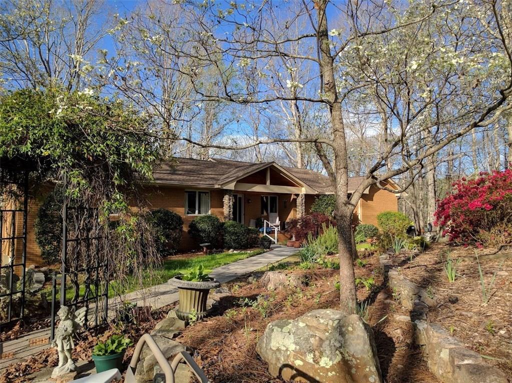 6290 Forest Village Dr., Gainesville, GA 30506