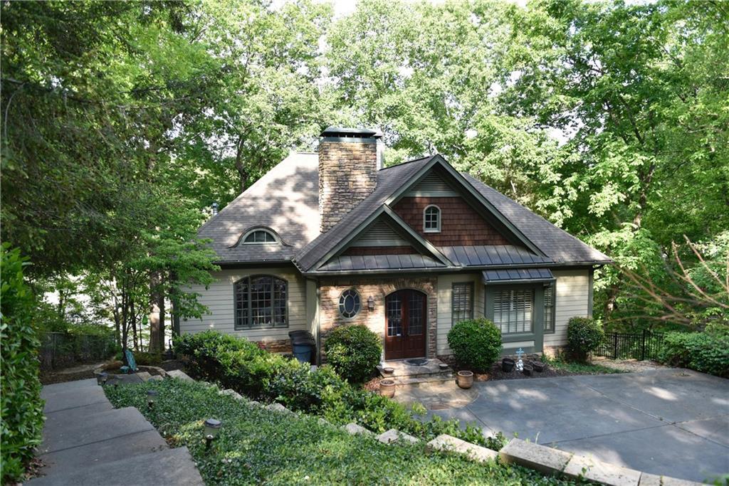 3399 Shoreland Dr., Buford, GA 30518