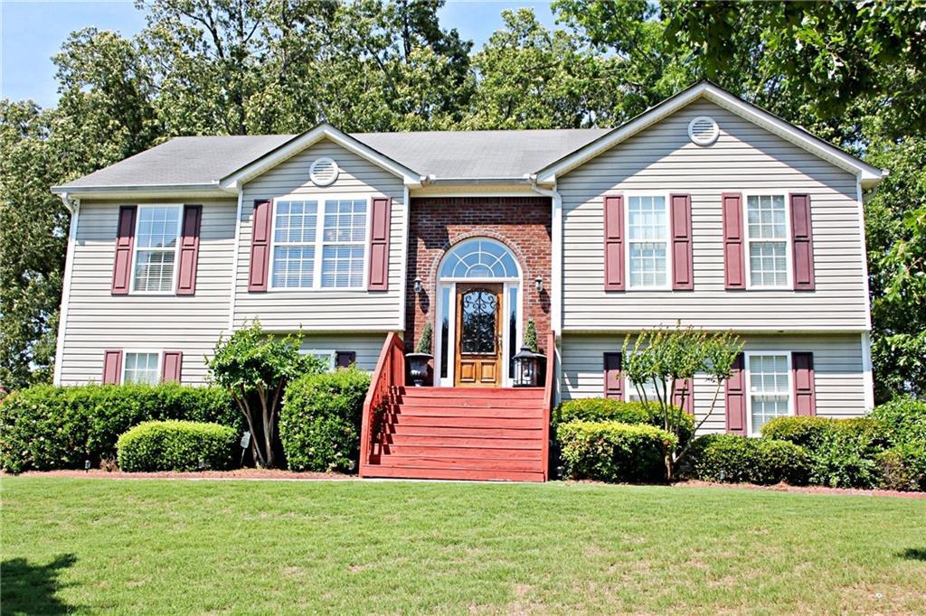 2522 Indian Bluffs Dr., Dacula, GA 30019