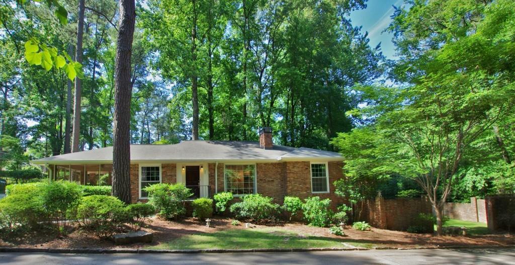 1787 Vickers Cir., Decatur, GA 30030