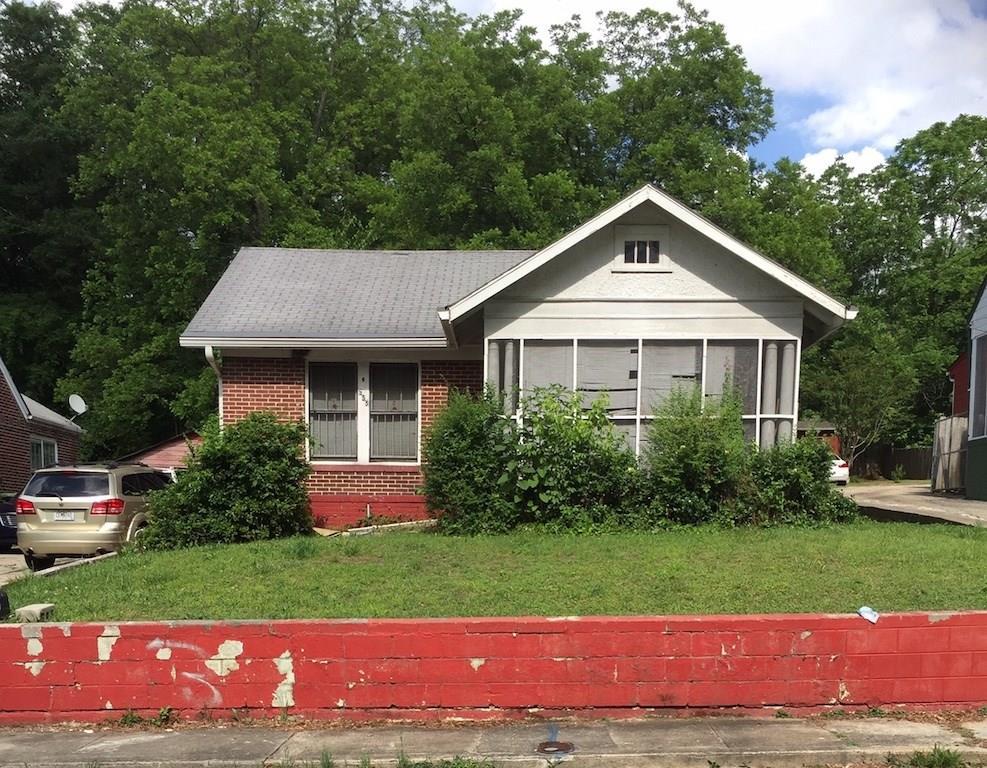 555 Holly St., Atlanta, GA 30318