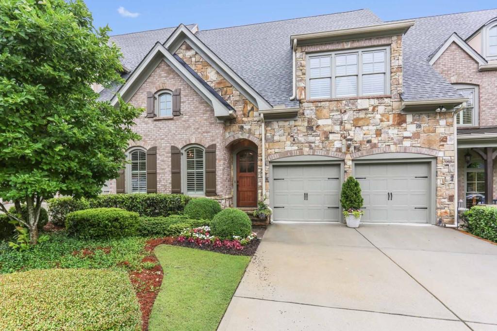 450 Wisteria Cir., Roswell, GA 30076