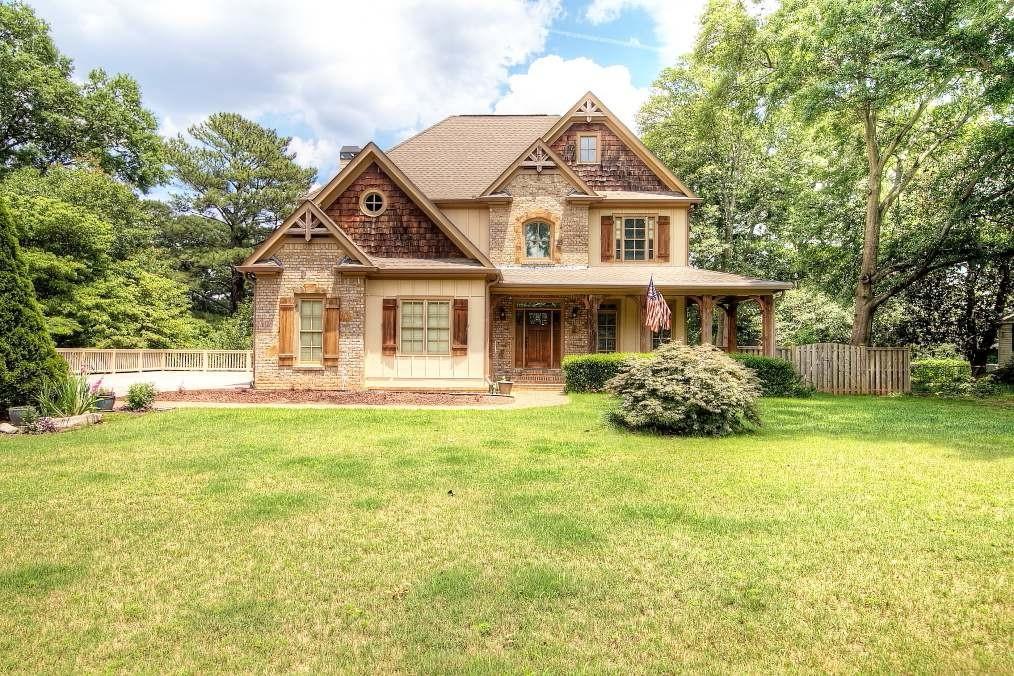 1070 Milam Cir., Clarkston, GA 30021