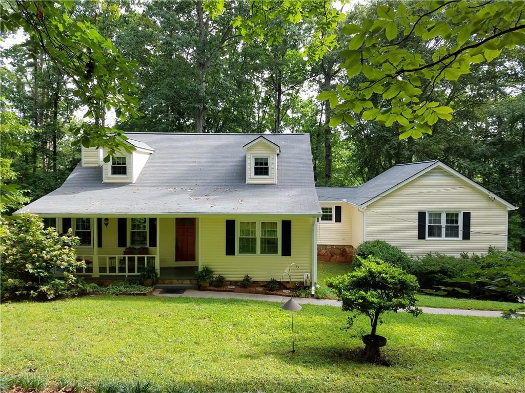 1316 Larkview Dr., Lilburn, GA 30047