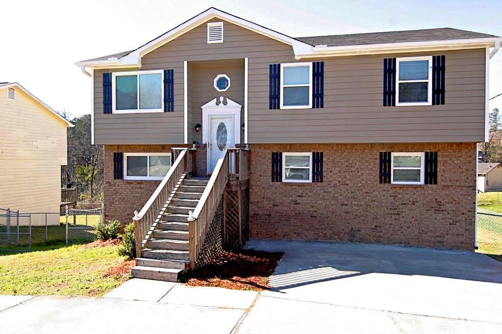 2717 Oxford Dr., Decatur, GA 30034