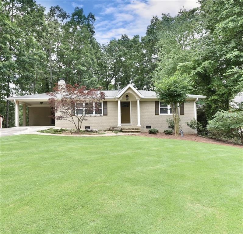 6487 Bluewaters Dr., Flowery Branch, GA 30542