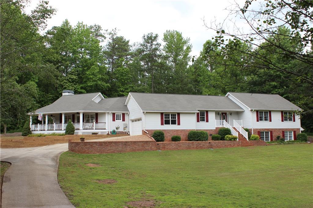 6719 Deer Run Tr., Douglasville, GA 30135