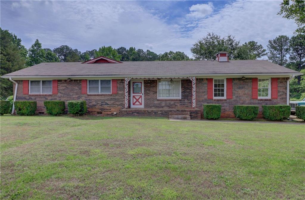 1329 Gratis Rd., Monroe, GA 30656