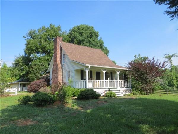 6487 Arrowhead Rd., Murrayville, GA 30564