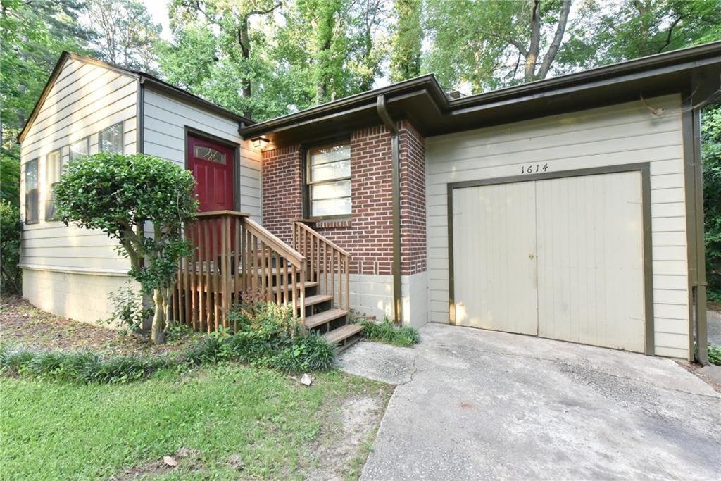 1614 Carter Rd., Decatur, GA 30032