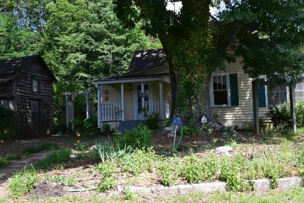 4291 Earney Rd., Woodstock, GA 30188