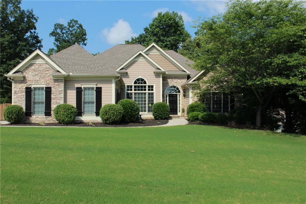 147 Copper Hills Dr., Canton, GA 30114