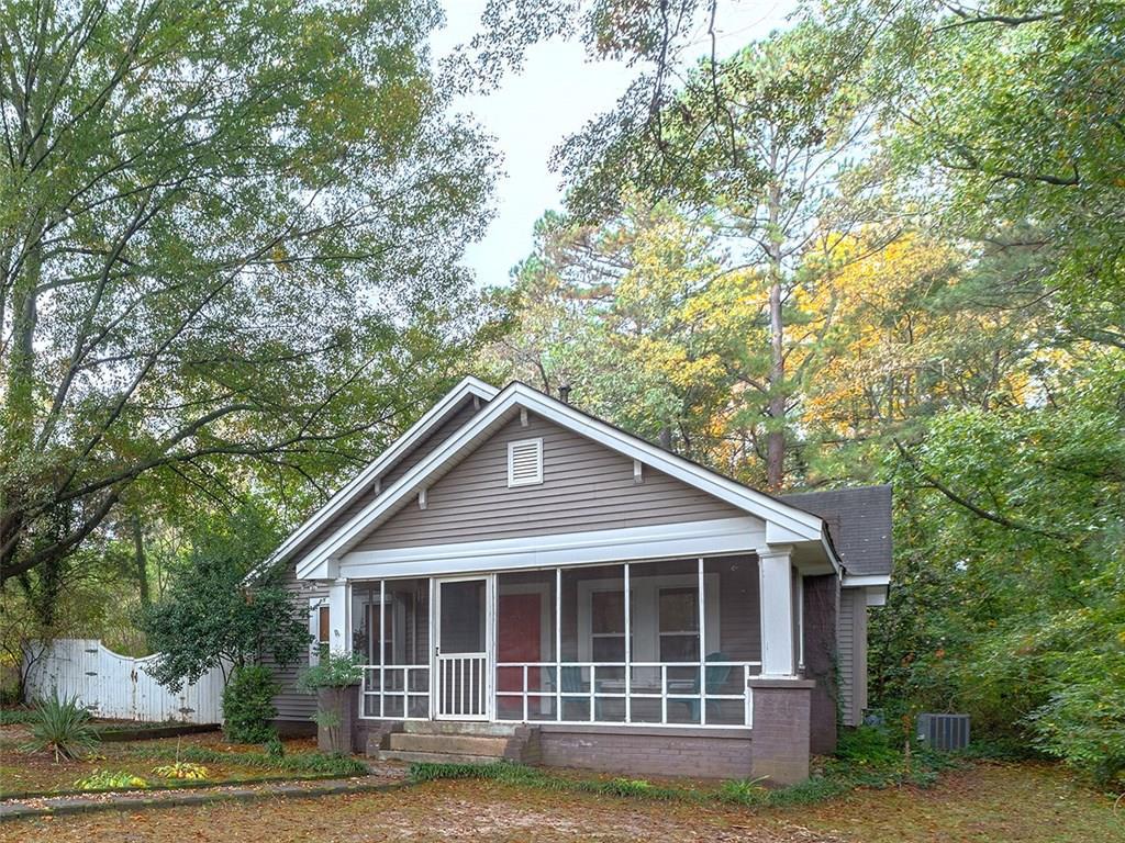 766 Valley Brook Rd., Decatur, GA 30033