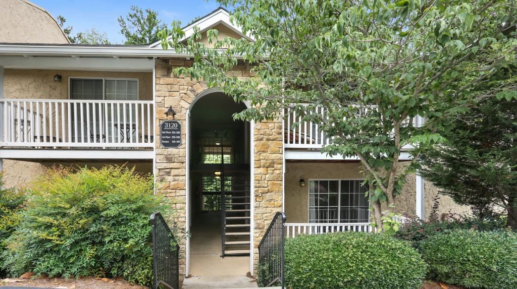 3120 Seven Pines Ct. #208, Atlanta, GA 30339