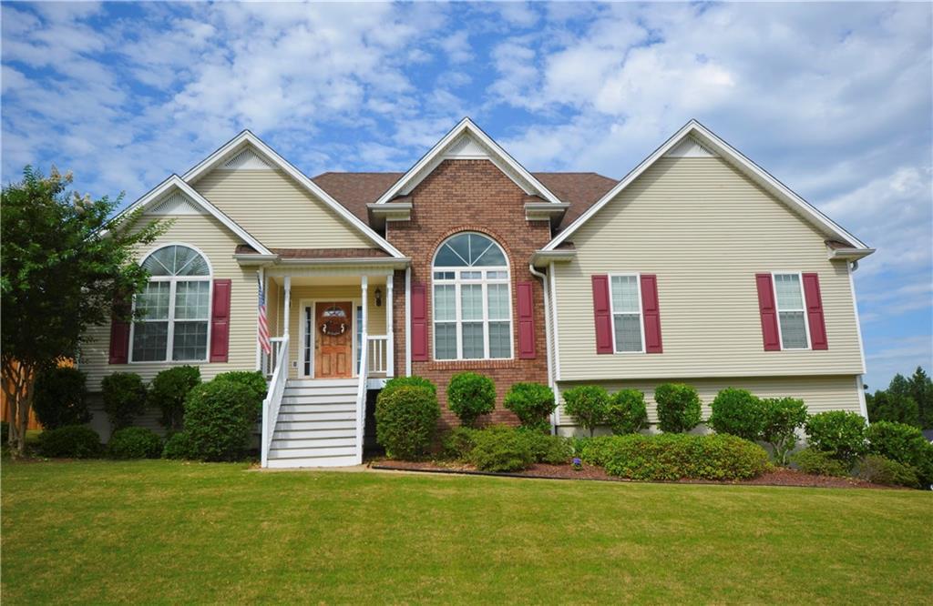 153 Jamestowne Dr., Douglasville, GA 30134