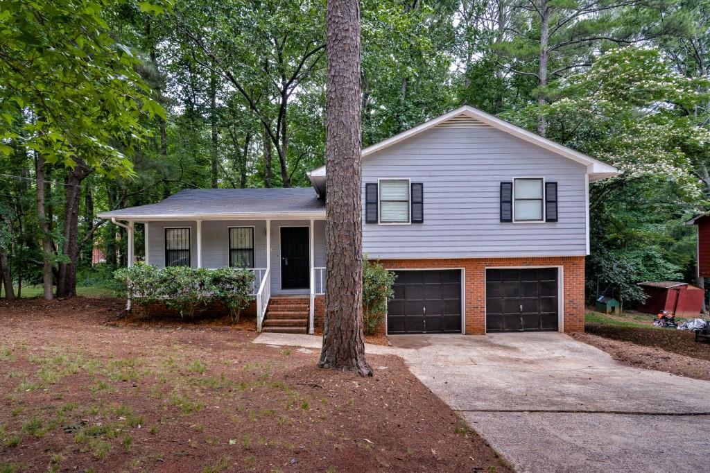 2528 Lewfield Cir., Atlanta, GA 30316