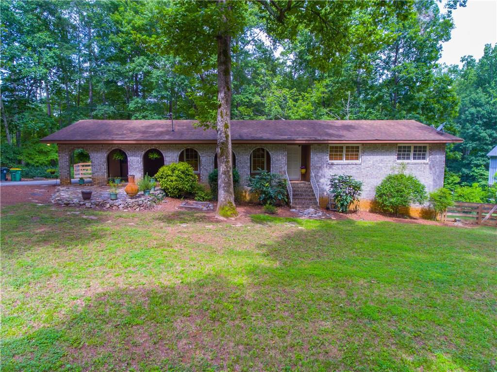 940 Oakdale Rd., Canton, GA 30114