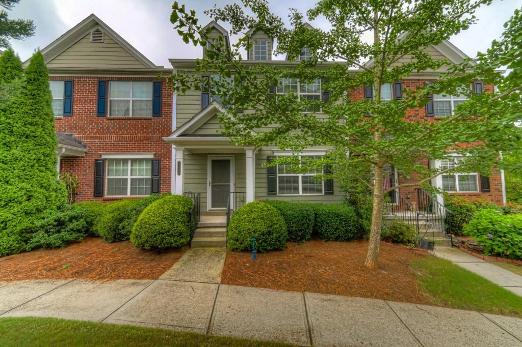 1417 Bay Overlook Dr., Woodstock, GA 30188