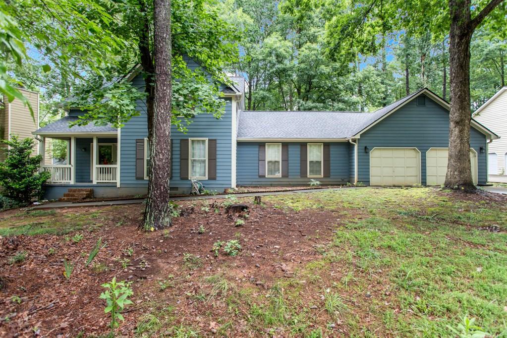 687 Saybrook Cir., Lilburn, GA 30047