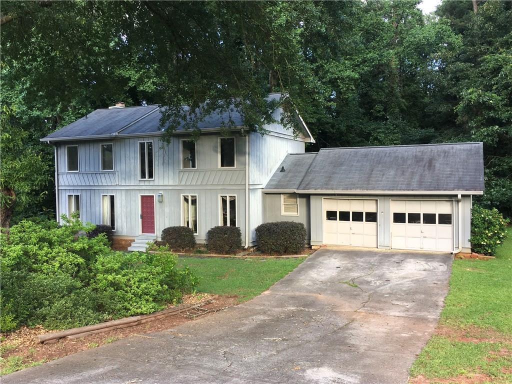 4054 Pinewood Ter., Lilburn, GA 30047