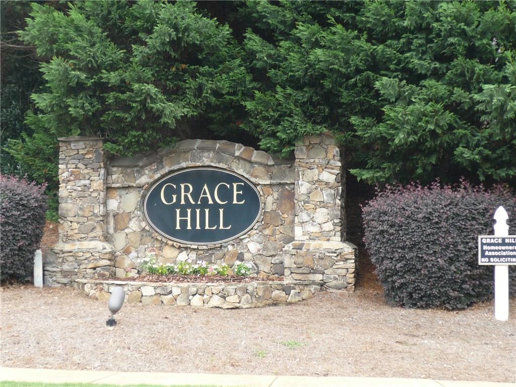 1055 Grace Hill Dr., Roswell, GA 30075