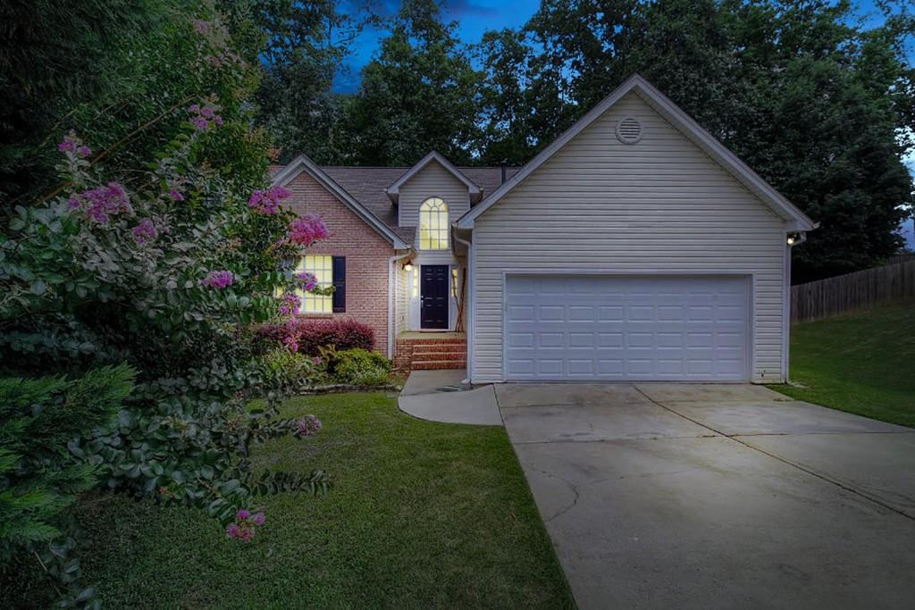 1418 Wilkes Ive Dr., Dacula, GA 30019