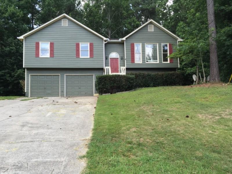 786 Silverthorne Cir., Douglasville, GA 30134