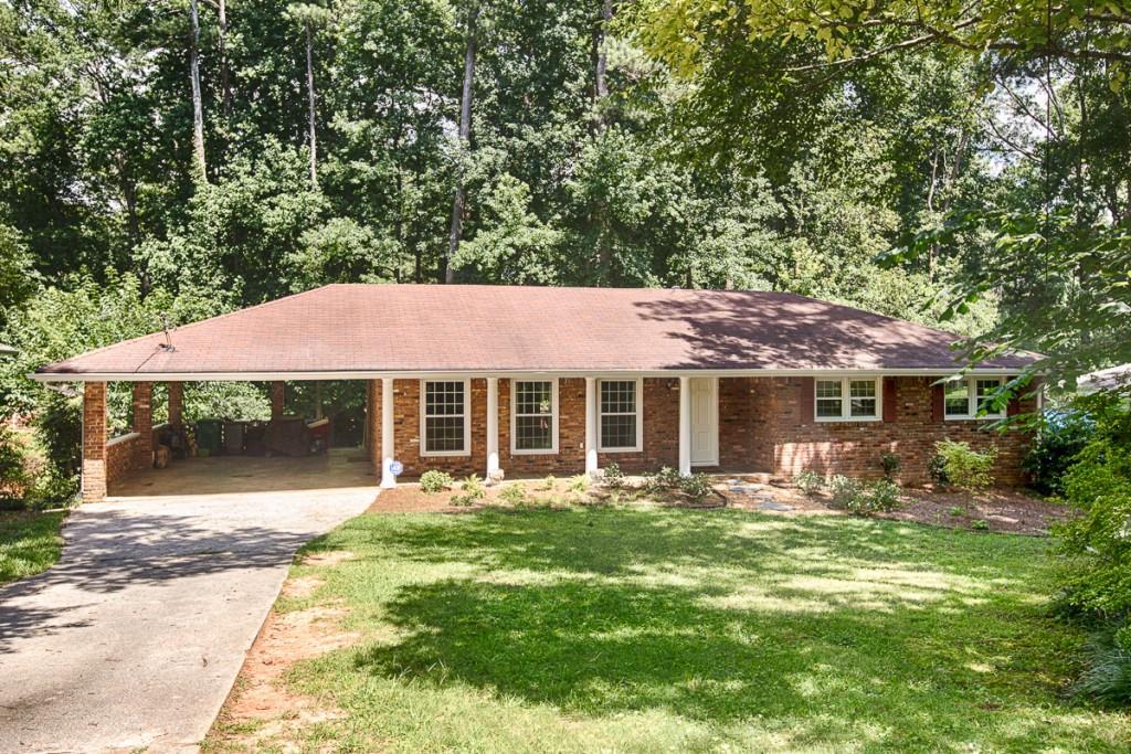 1439 Linkwood Ln., Decatur, GA 30033