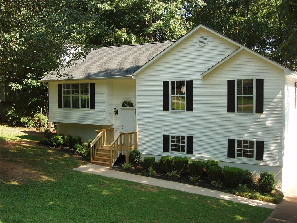 441 Bakers Bridge Cir., Douglasville, GA 30134
