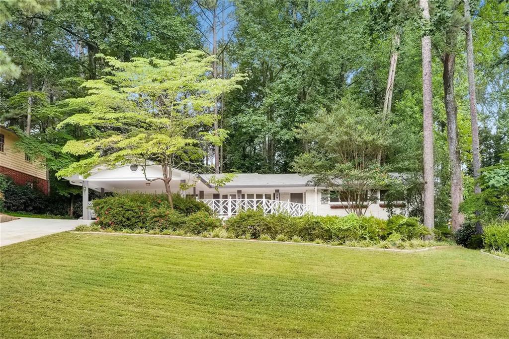 2528 Varner Dr., Atlanta, GA 30345