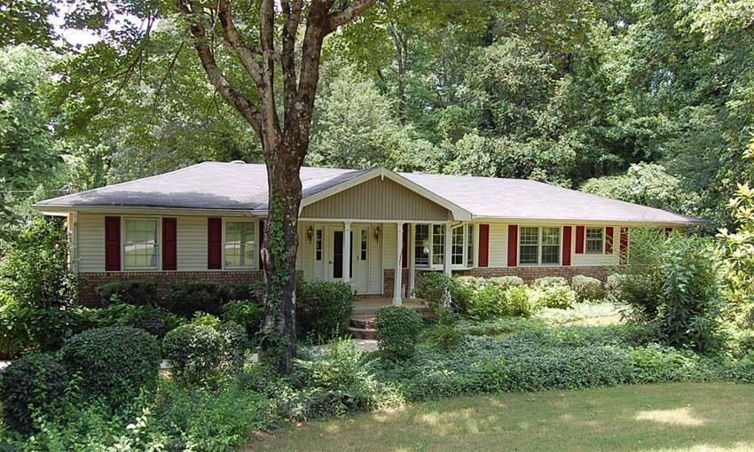 3310 Doyle Ln., Marietta, GA 30060
