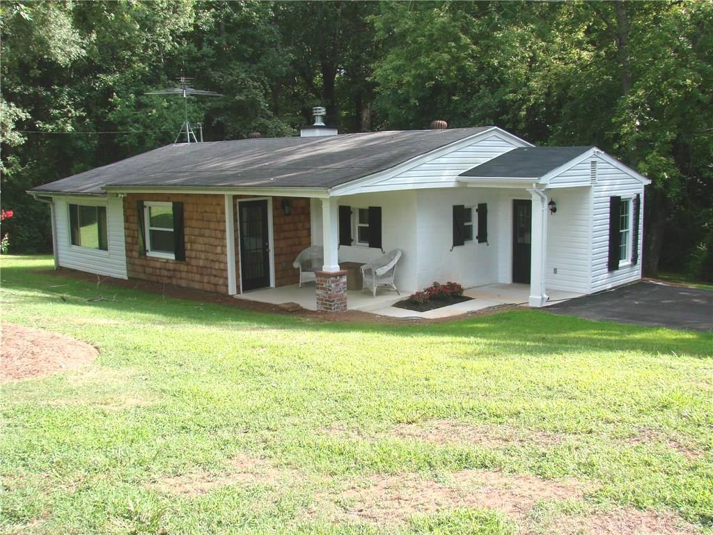 802 Mcclure Dr., Cumming, GA 30028