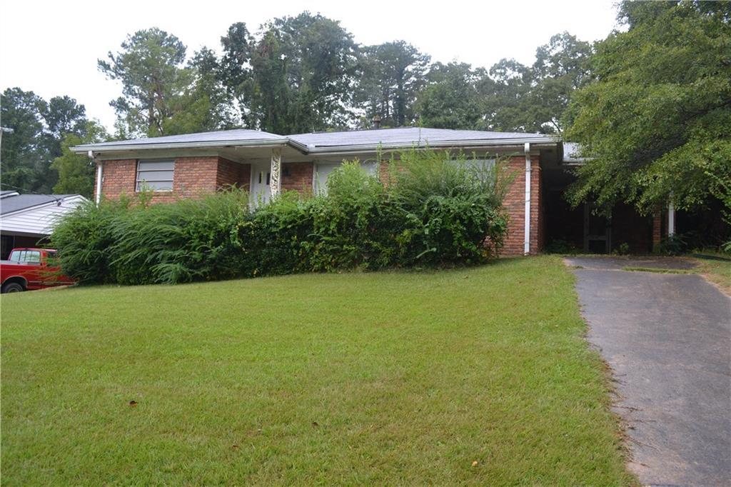 2045 Nichols Ln., Decatur, GA 30032