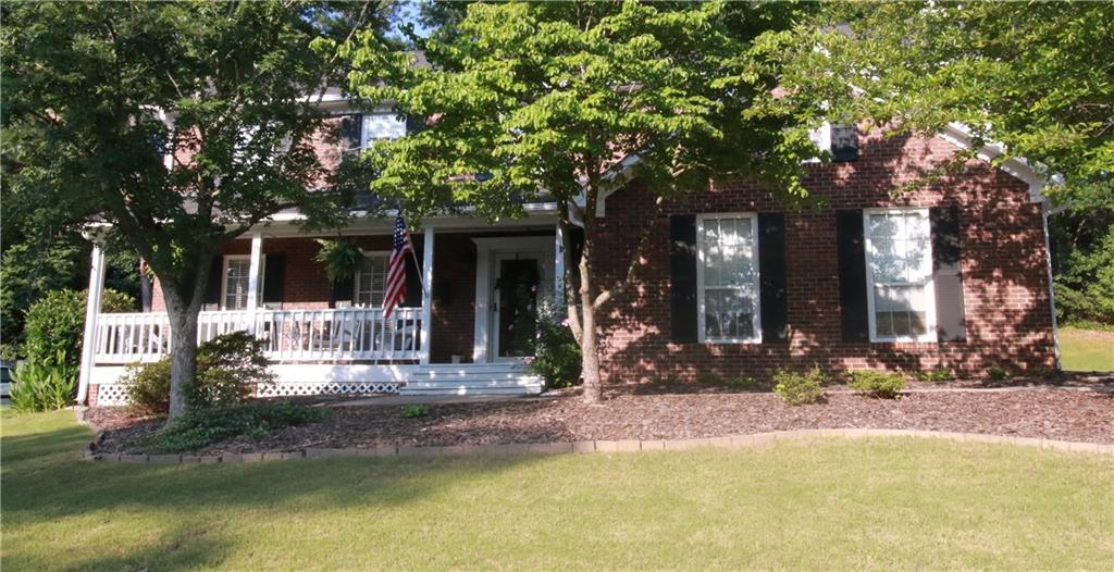 2945 Emerson Lake Dr., Snellville, GA 30078