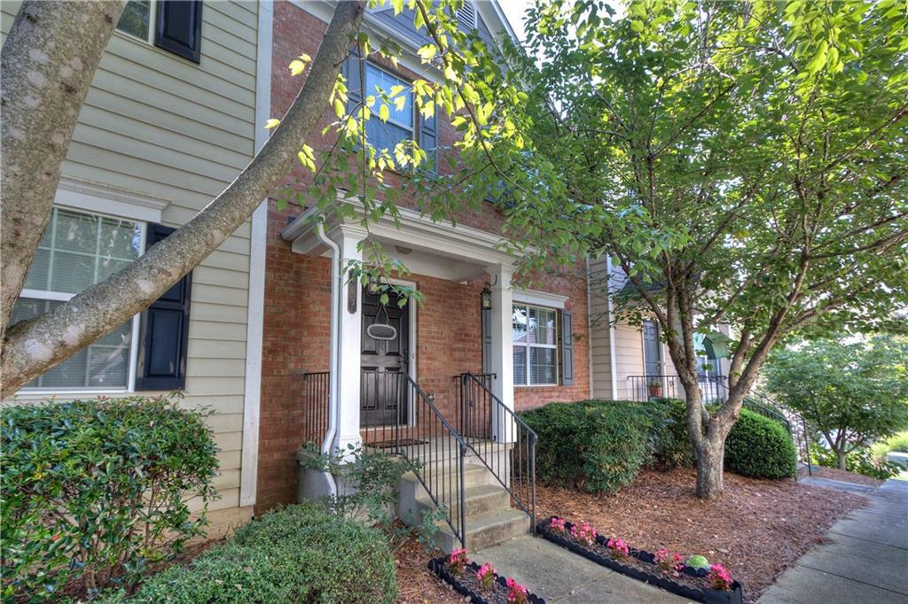 603 Market Place Ln., Woodstock, GA 30188