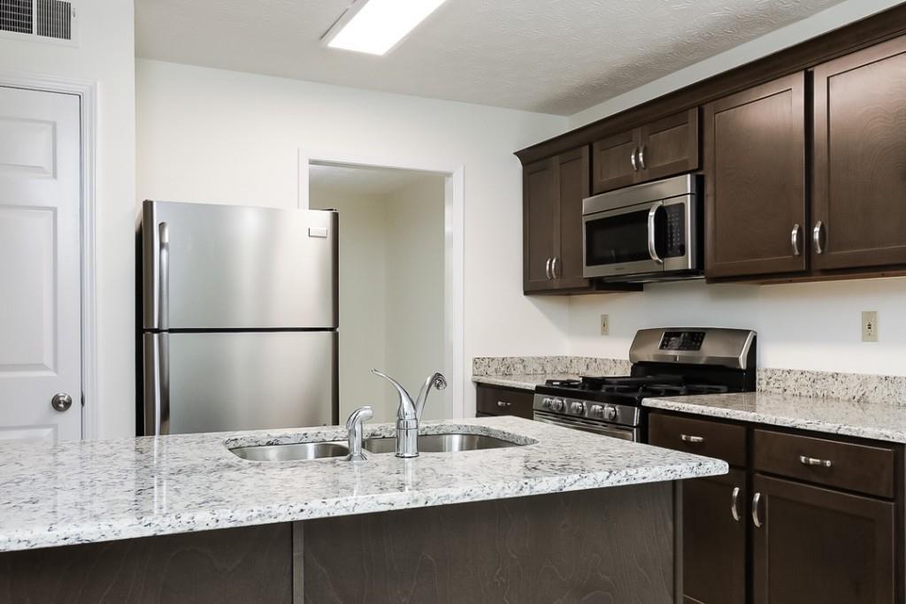 1272 Weatherstone Dr., Atlanta, GA 30324