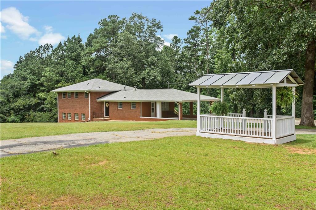 6304 Dorsett Shoals Rd., Douglasville, GA 30135
