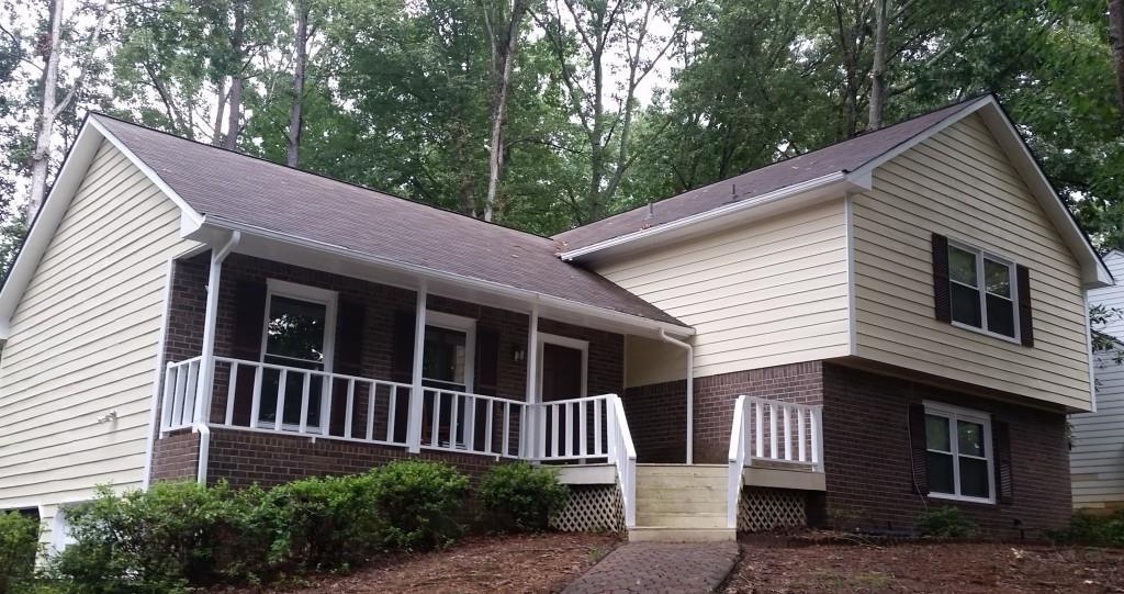 677 Saybrook Cir., Lilburn, GA 30047