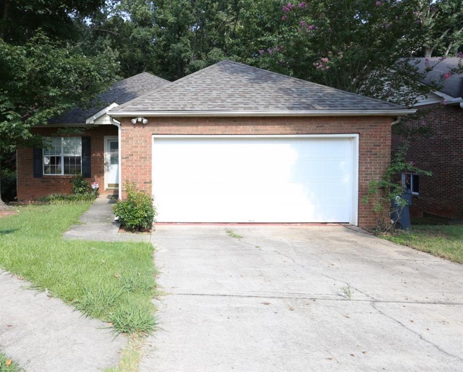 208 Oakwood Cir., Stockbridge, GA 30281