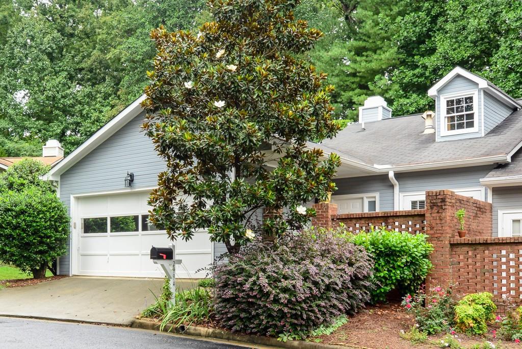 2994 Crosswycke Forest Dr., Brookhaven, GA 30319