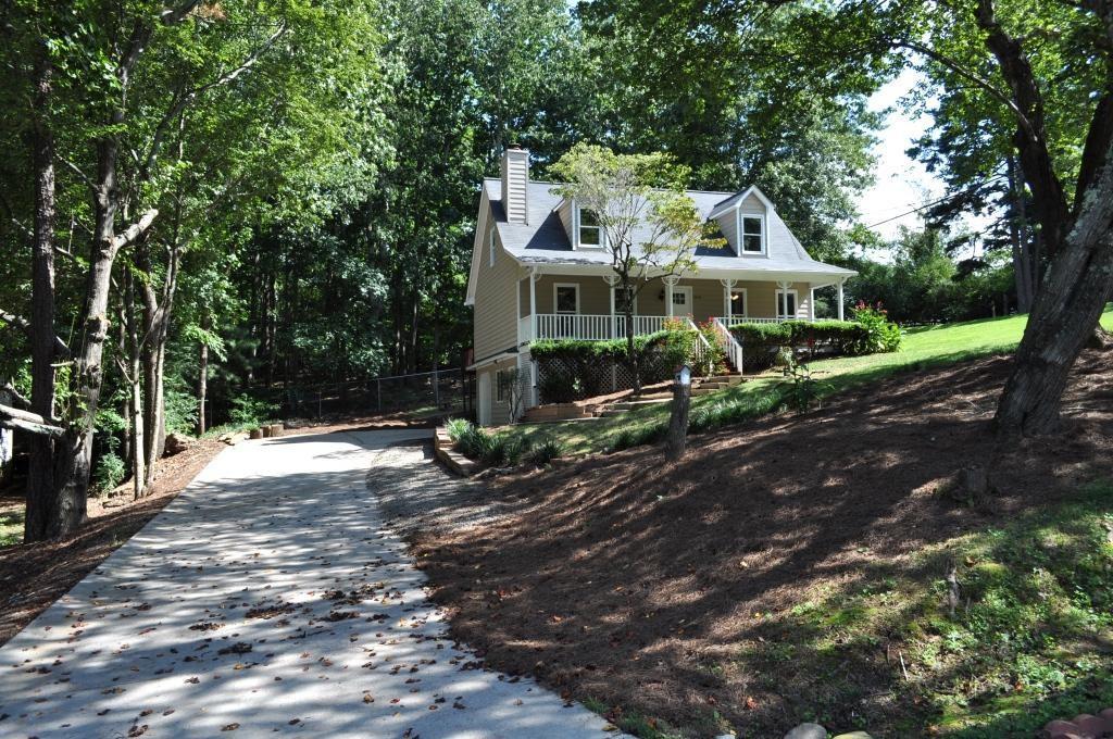 6404 Samoa Way, Flowery Branch, GA 30542