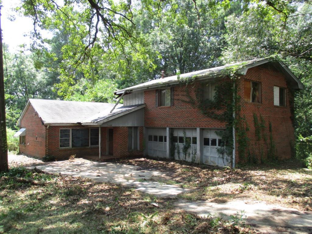 4551 Ruby Rd., Stone Mountain, GA 30083