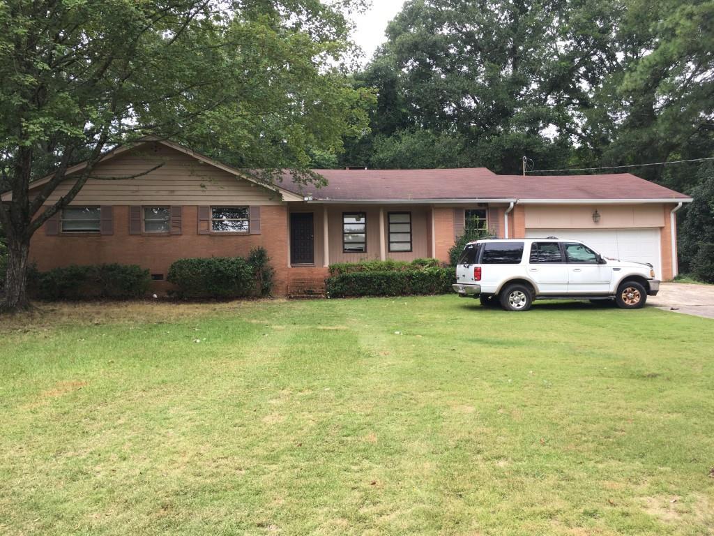 8737 Whitley Dr., Douglasville, GA 30134