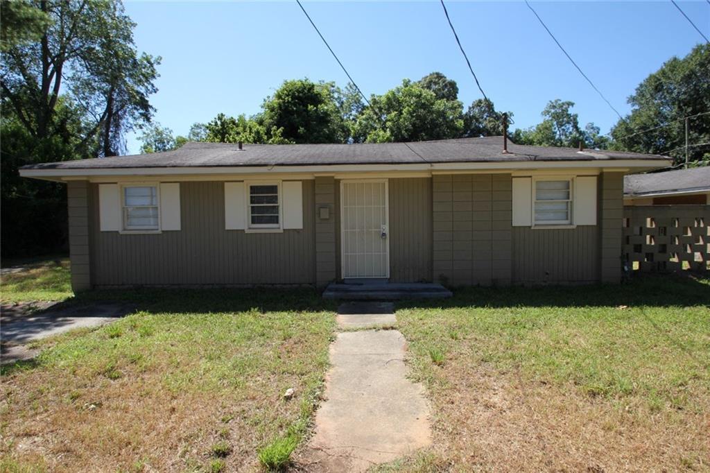 2596 Wiggins St., Lithonia, GA 30058