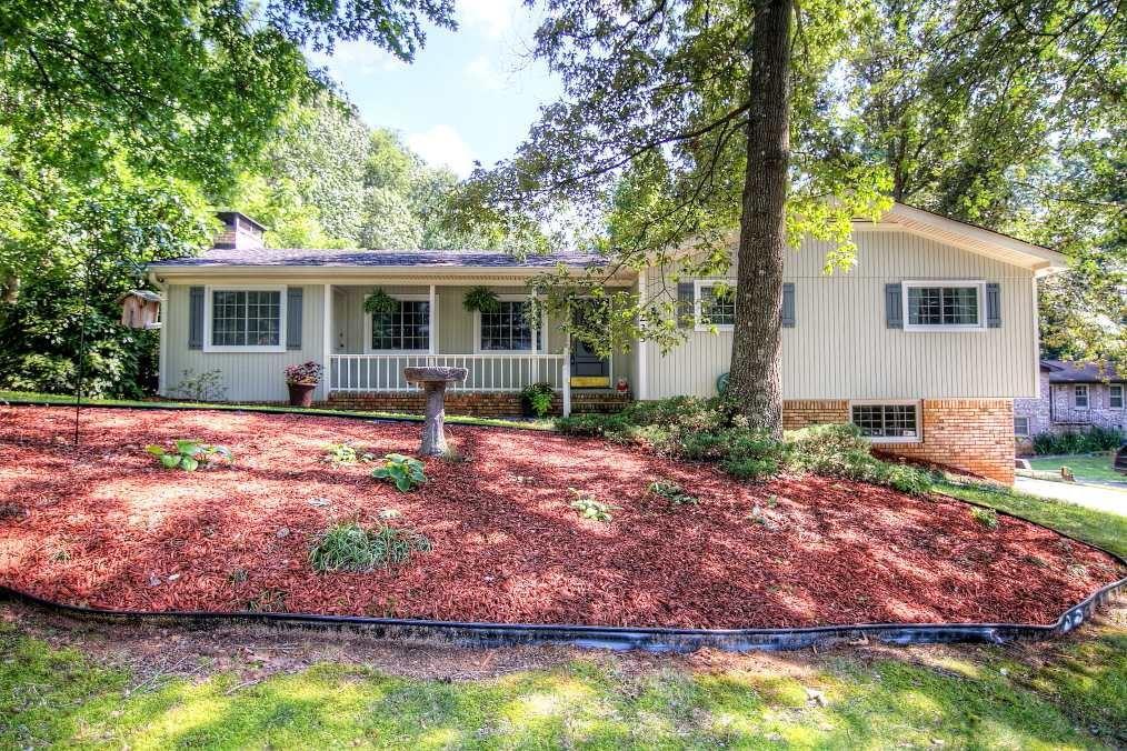 235 King Arthur Dr., Woodstock, GA 30189