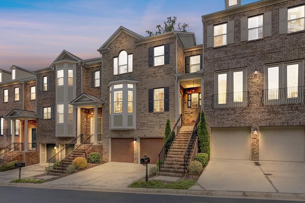 3116 Sugarberry Ln., Atlanta, GA 30339