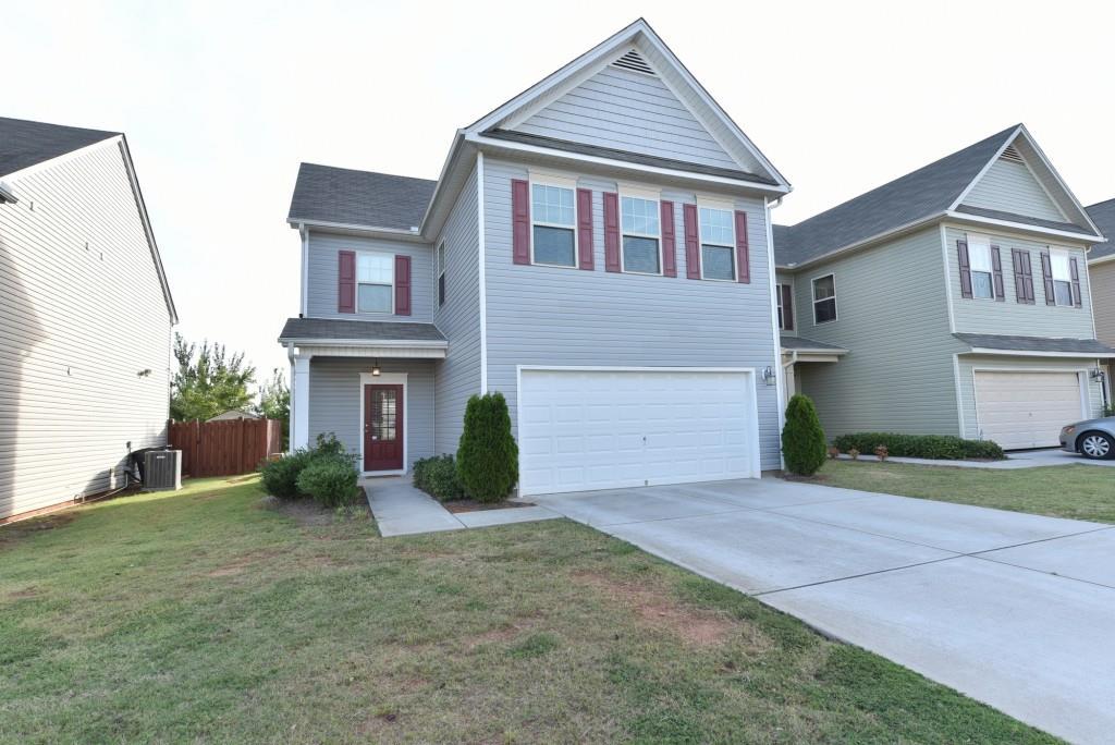 424 Lobdale Falls Dr., Lawrenceville, GA 30045