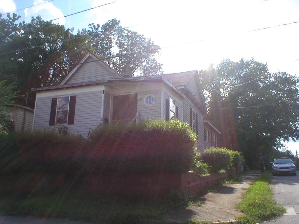 1131 Sims St., Atlanta, GA 30310