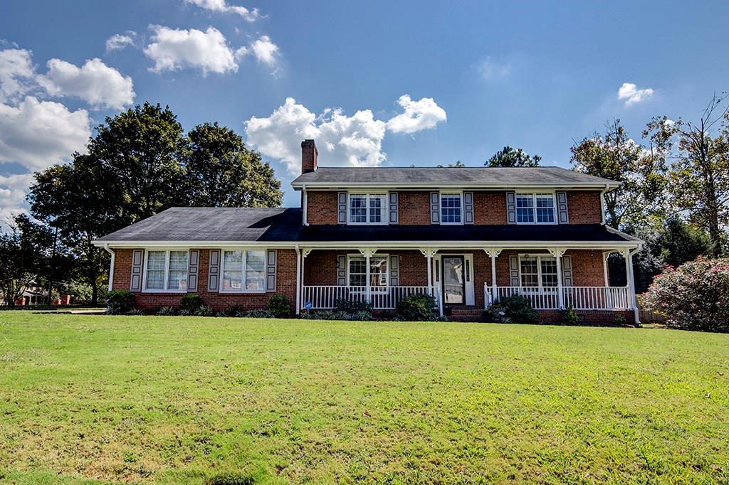 4530 Lucerne Ln., Lilburn, GA 30047