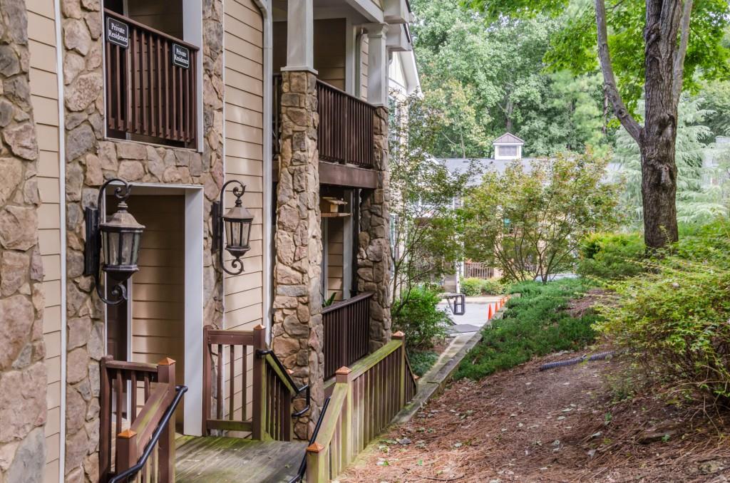 407 Madison Ln., Smyrna, GA 30080